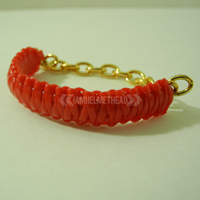Mini cobra knot bangle - red