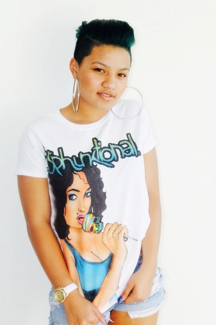 Disphunktional Comic Lady w/ Crazy Pop T-Shirt 