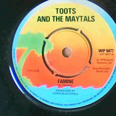 Famine/pass the pipe-toots & the maytals-island records-7"-vg