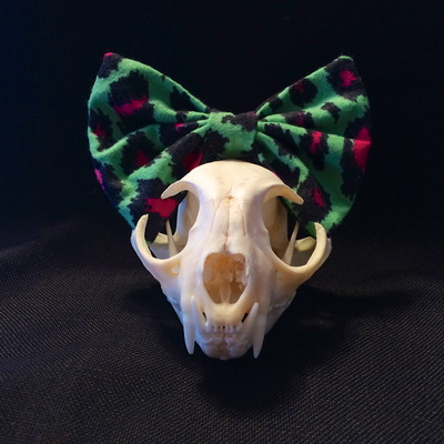 Psycho leopard flanel bow