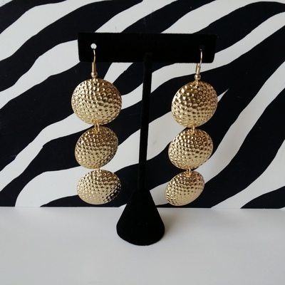 Textured metal round earrings