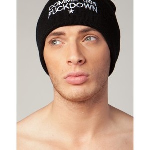 comme des f*ckdown - the hat - Thumbnail 1