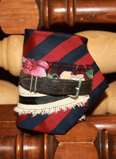 Tattered Victorian Kneck Tie Cuff TV1410