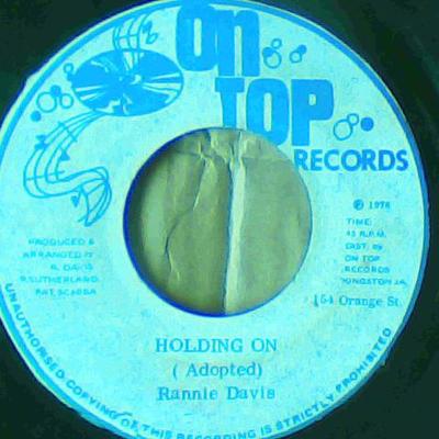 Holding on/version-ronnie davis-on top records-7"-vg