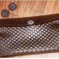 MEDIUM SIZE SOFT CLUTCH