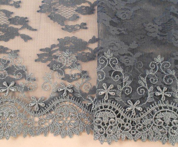 Lace Border 106
