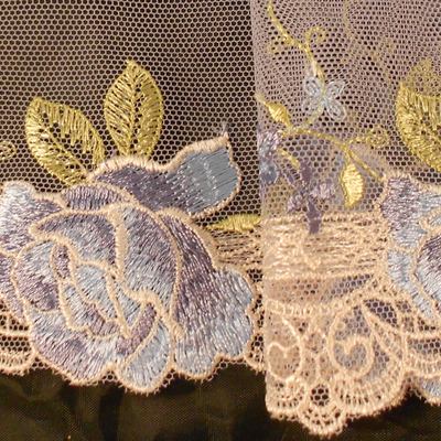 Lace border 115