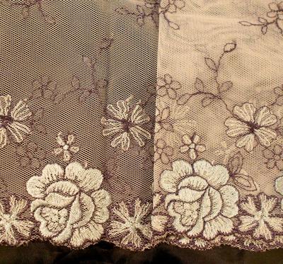 Lace border 116