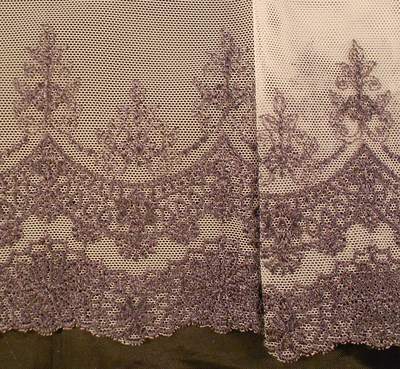 Lace border 118