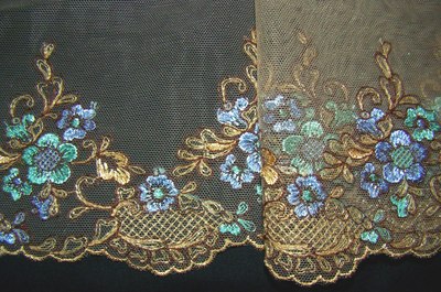 Lace border 136
