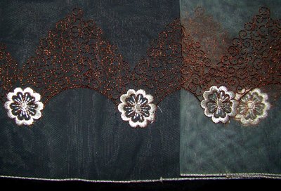 Lace border 139
