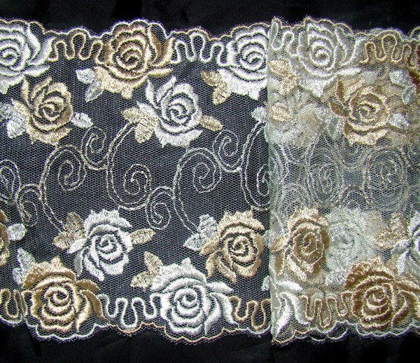 Lace Border 140