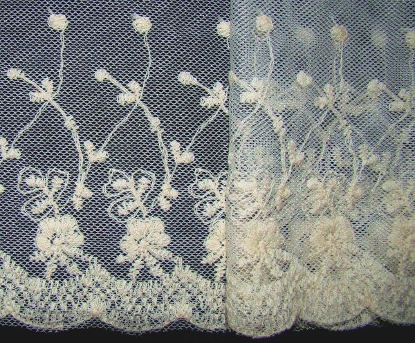 Lace Border 157