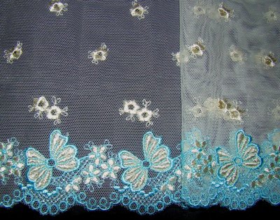 Lace border 159