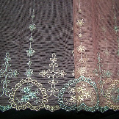 Lace border 166
