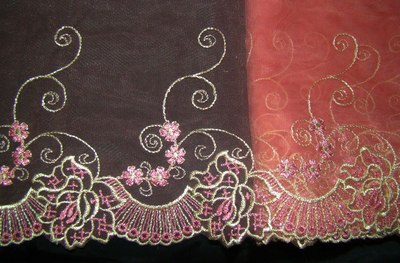 Lace border 167