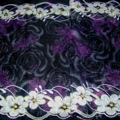 Lace border 171