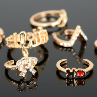 Rhinestone cross midi ring/above the knuckle ring