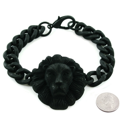 Lioness bracelet (black)