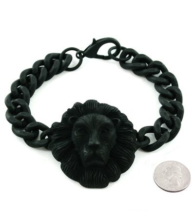 Lioness bracelet (black)