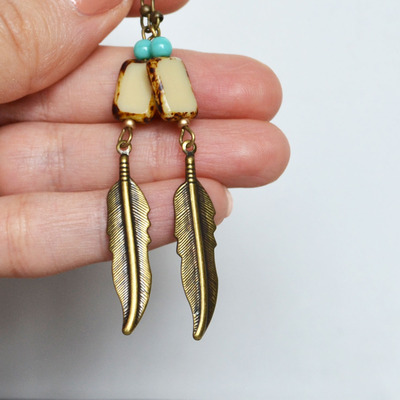 Small tile earrings, feather earrings, feather jewelry, tuquoise bead earrings - Thumbnail 5