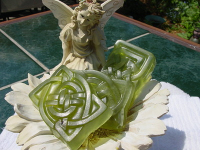 Kelley's Greenhouse Celtic Bar Set of 2