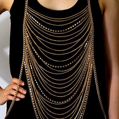 Queen boom boom body chain