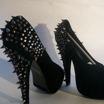 BETTIE PAGE SPIKE SUEDE HEEL 