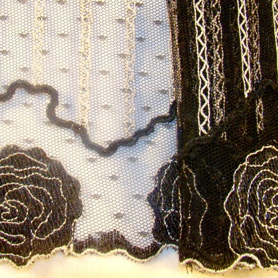 Lace border 92