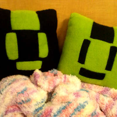 Noiz (dmmd) cube plush/pillow