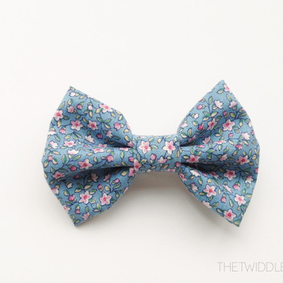*limited edition* baby blue/pink vintage floral bow - barrette