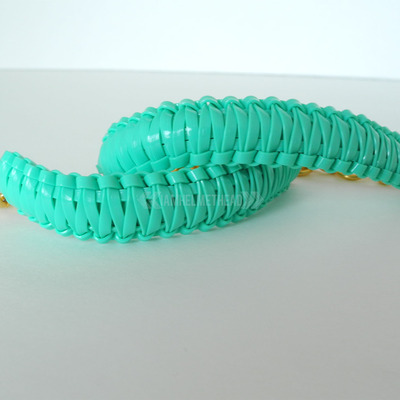 Mini cobra knot bangle - mint green