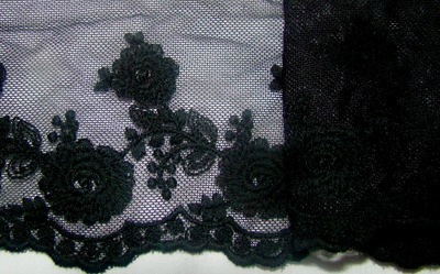 Lace border 154
