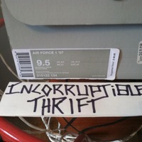 Nike Air Force 1 size 9.5 - Thumbnail 2