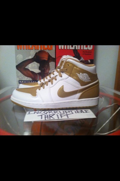 Gold Medal Air Jordan 1's Size 9.5