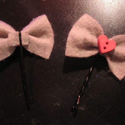 Felt bows