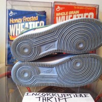 Easter AF1s size 9.5 - Thumbnail 4