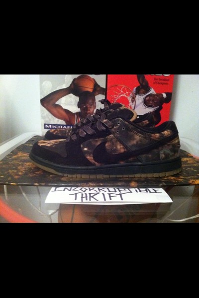Pushead 2 Nike SB Dunk Low Size 9.5