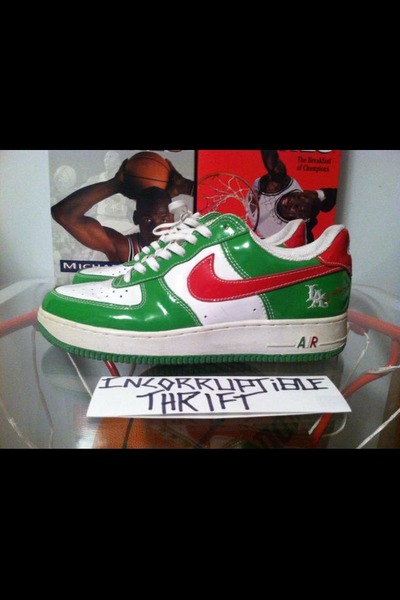 Mr. Cartoon LA Air Force 1's Size 10