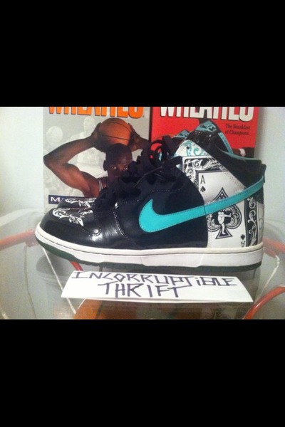Dontrelle Willis Nike Dunks Size 9.5 