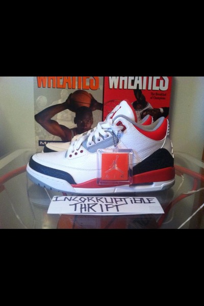 Fire Red Air Jordan 3s