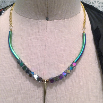 Rainbow dagger collar