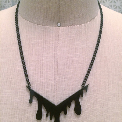 Deep v bleeding chevron necklace