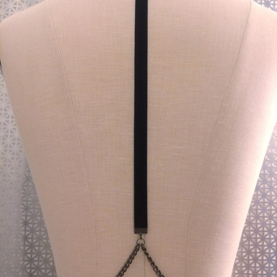 Velvet teddy chain vest