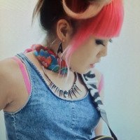 Peacock Fan Necklace Gunmetal - Thumbnail 2