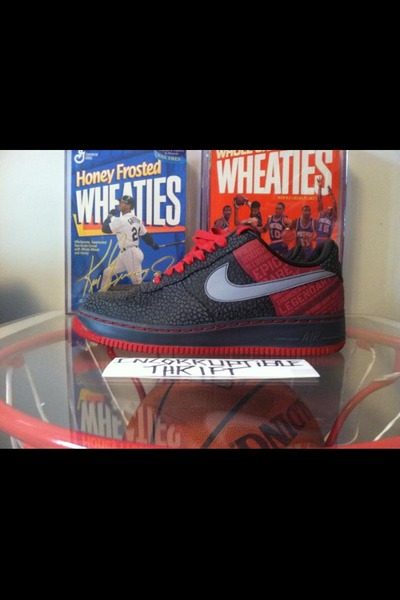 Malone Air Force 1s size 9.5 