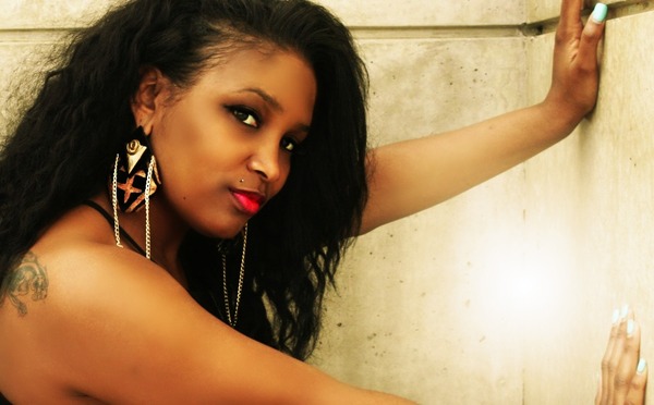 Eyptian/African mix/ gold chain