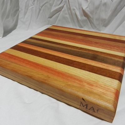 Wood cutting board
