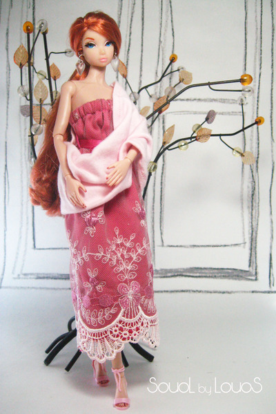 The frozen blossom - the wistful petals