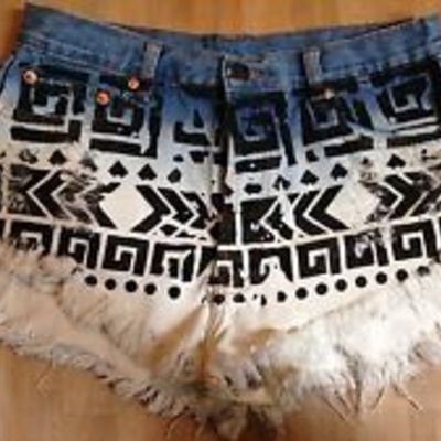 Signature tribal print denim distressed cut off short shorts sz m high waist